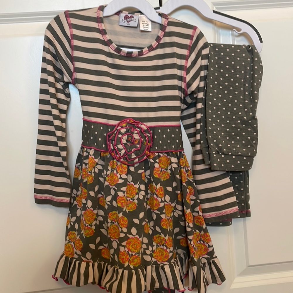 Girls Dress set with matching leggings - size 6